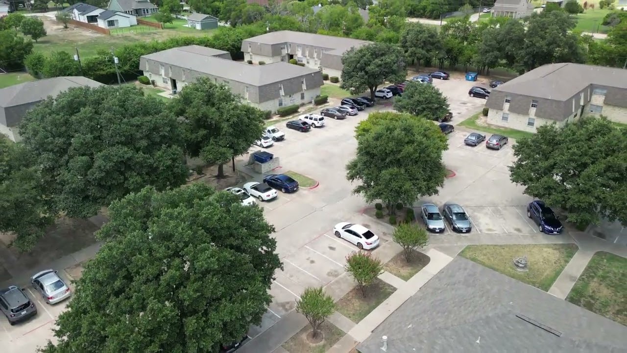 Aerial view of Elizabeth Gardens in Roanoke, Texas